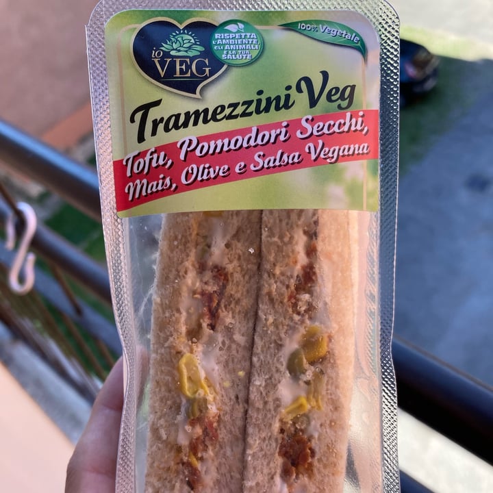 photo of ioVEG Tramezzini tofu, mais, pomodori secchi, olive e salsa vegana shared by @cico777 on  27 Sep 2022 - review