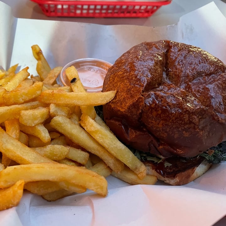 photo of Kitsune Burgers Kitsune Tofu Burger shared by @margheritac02 on  04 Jun 2022 - review