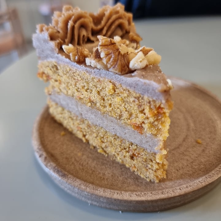 photo of Bioma plant based café Budin carrot cake shared by @mboronat on  14 Feb 2022 - review