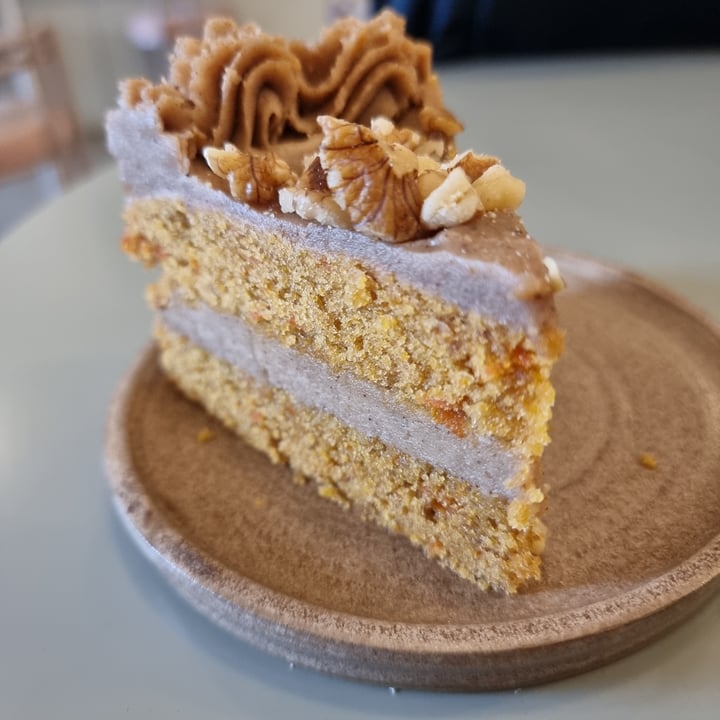 review photo of Bioma plant based café Budin carrot cake shared by @mboronat on 14 Feb 2022 - review
