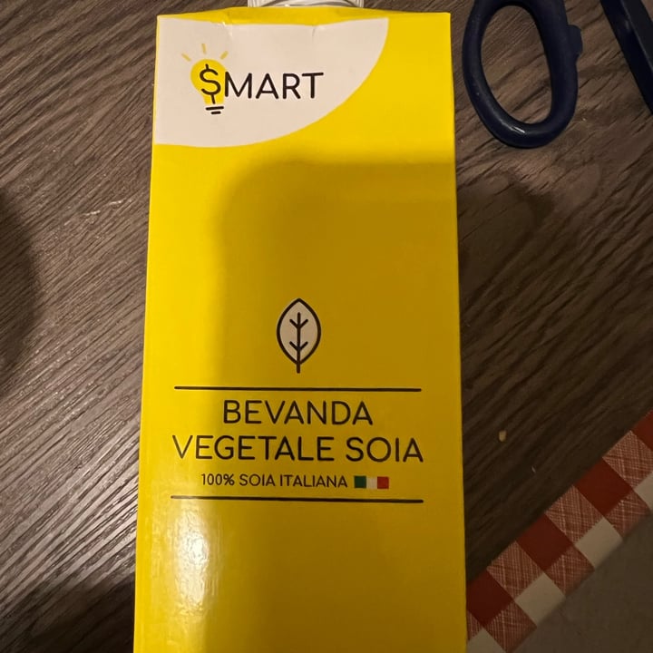 photo of  Esselunga Bevanda Vegetale Soia shared by @bennyfine on  17 Jan 2022 - review