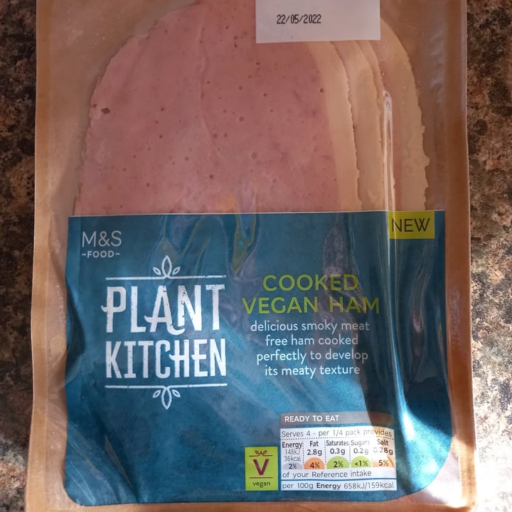 review photo of Plant Kitchen (M&S) cooked Vegan ham shared by @marivezza on 05 May 2022 - review