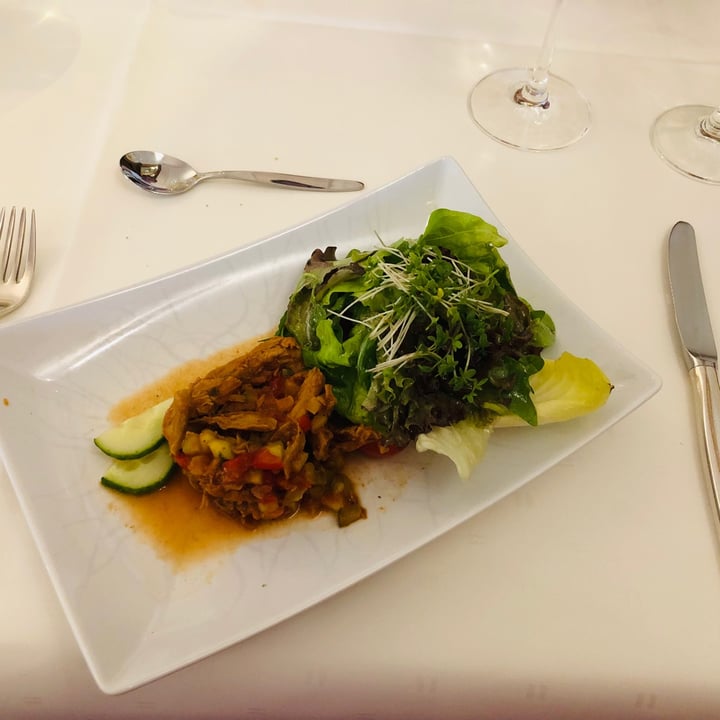 photo of Hotel Nicolay 1881 Pulled Pork ‚diabolo style‘ shared by @kerstinko on  20 Jun 2021 - review