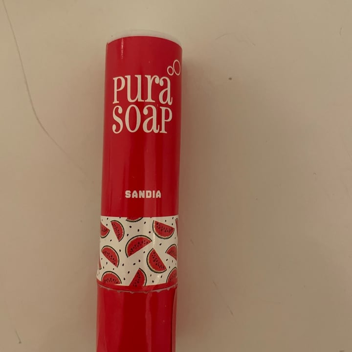 photo of Pura Soap Bálsamo labial sandía shared by @yamusita on  28 Sep 2022 - review