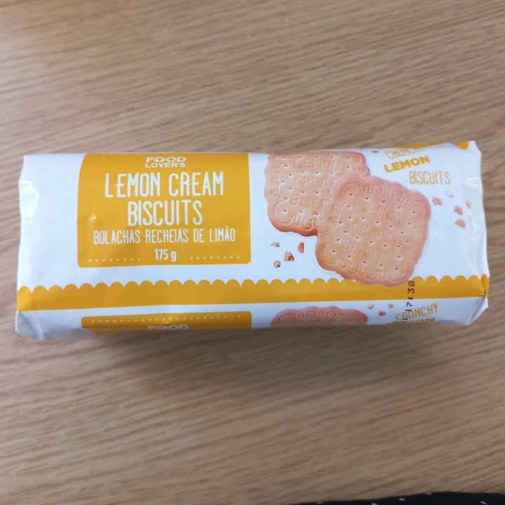 photo of Food Lover’s Market Lemon Creams shared by @bl on  05 Jan 2022 - review