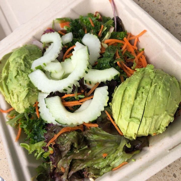 photo of Choice Health Bar Lemon Flax Kale Salad shared by @raatz on  01 May 2022 - review