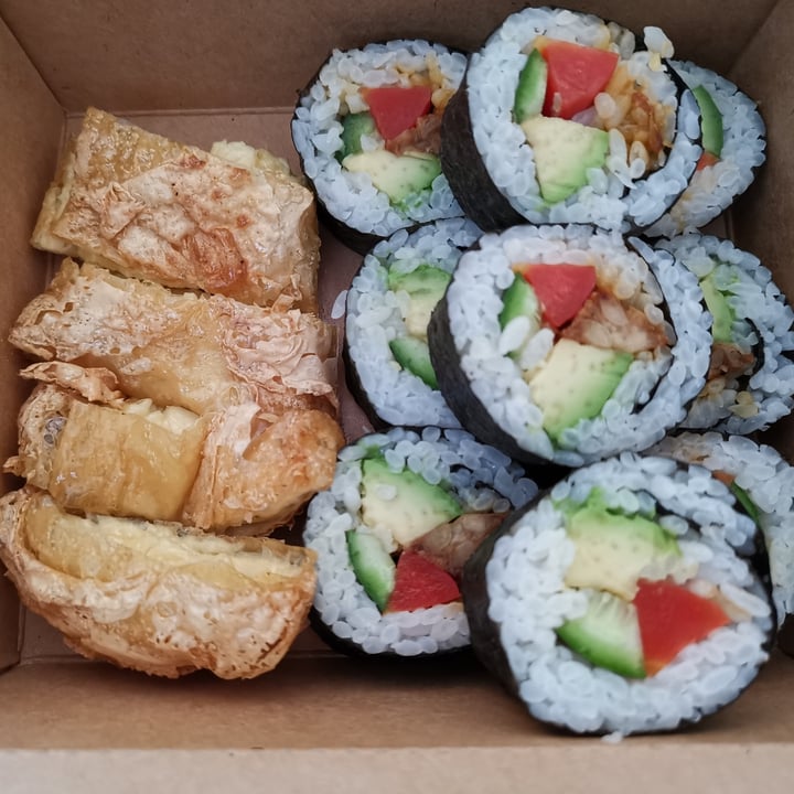photo of Loving Nature Avocado Tempeh Sushi with Fried Bean Curd shared by @anna-c on  08 Mar 2021 - review