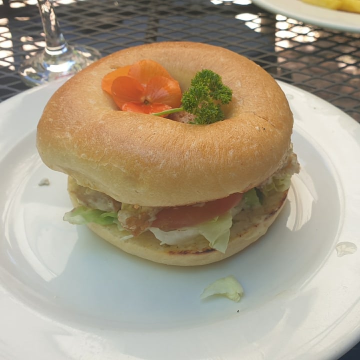 photo of Gias on Montrose Garden Bagel shared by @compassionate1candy on  15 Nov 2021 - review