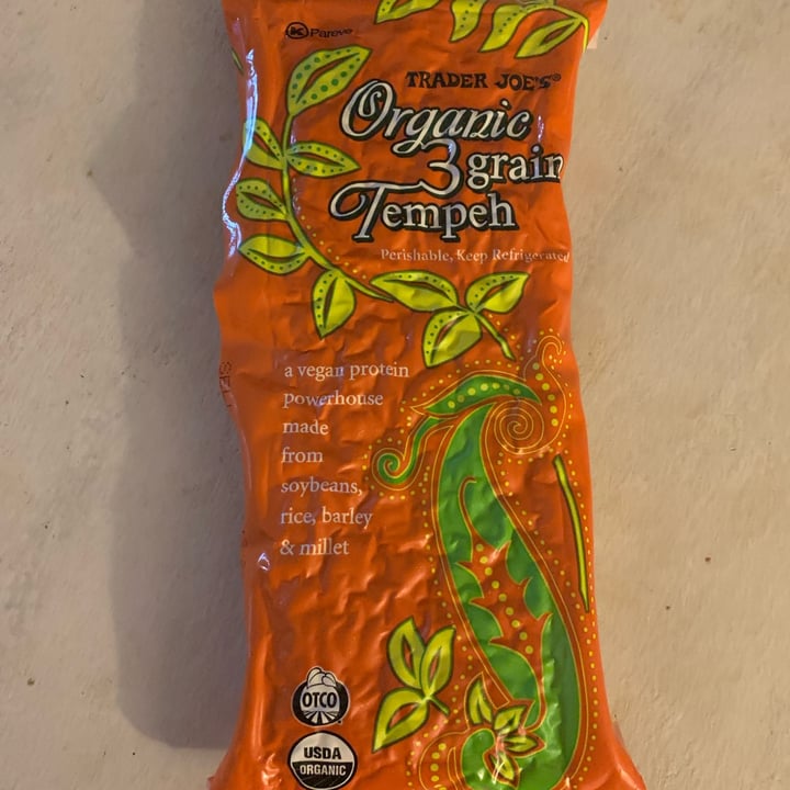 photo of Trader Joe's Organic 3 Grain Tempeh shared by @unejanie on  23 Jun 2022 - review