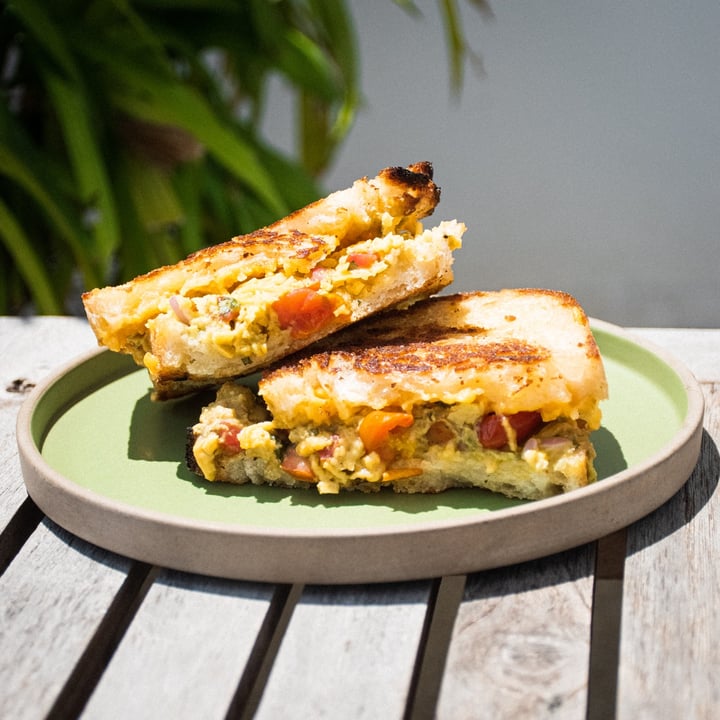 review photo of Vistro Grilled Cheese & Guac shared by @plantbasedbangkok on 08 Oct 2021 - review