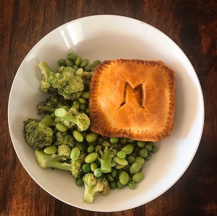 photo of Vegan Street Food ZA Macaroni and Cheese Pie shared by @capetownvegan on  16 Feb 2020 - review