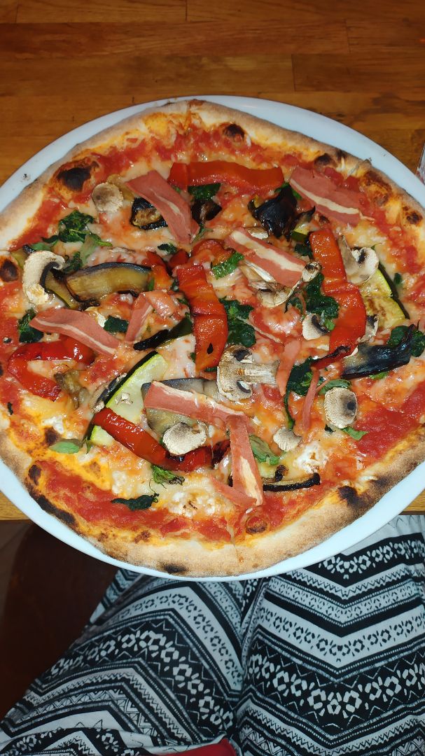 review photo of MANSO PIZZERIA Vegetable Pizza shared by @elenamg2000 on 14 Nov 2019 - review