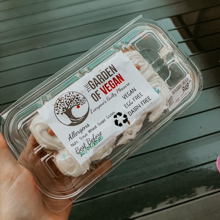 photo of The Garden of Vegan Blueberry Cake shared by @alrassool on  20 Sep 2020 - review