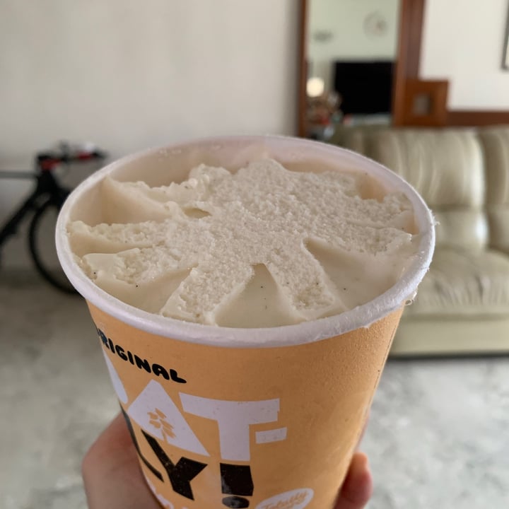 photo of Oatly Vanilla Ice Cream shared by @shinghui on  22 Nov 2020 - review