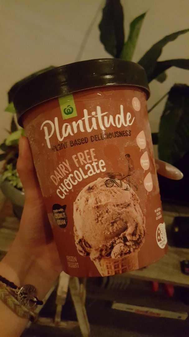 review photo of Plantitude Dairy Free Chocolate Ice Cream shared by @amorosofine on 05 Feb 2020 - review