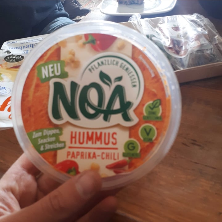 photo of Noa Paprika Chili Hummus shared by @laraweinmann on  26 May 2020 - review