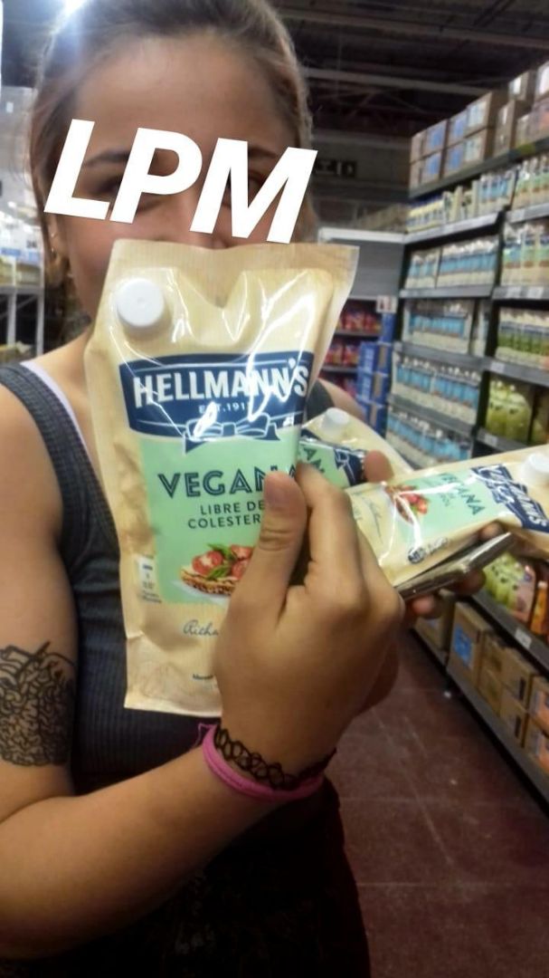 photo of Hellmann’s Hellman’s Vegan Mayonnaise shared by @agustinalemon on  25 Dec 2019 - review
