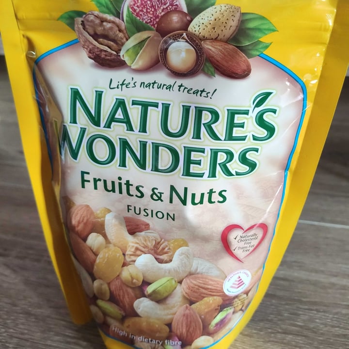 photo of Nature's Wonders Fruits and Nuts Fusion shared by @austenleow on  15 Apr 2021 - review