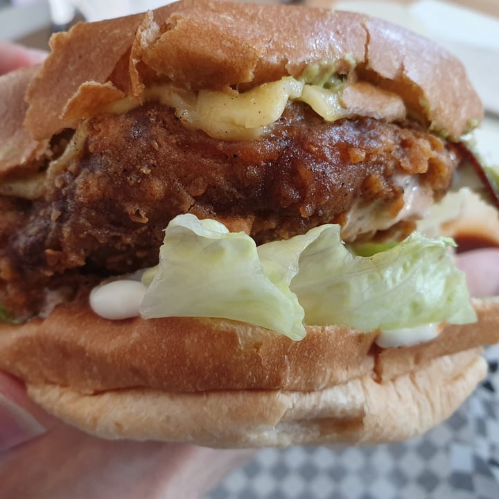 photo of THUNDER VEGAN FOOD Thunder Burger shared by @nereporte on  21 Nov 2020 - review