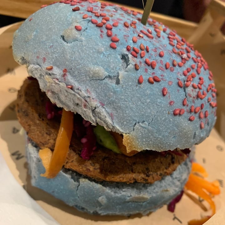 photo of Flower Burger Puffi Burger shared by @ilaveg on  27 Mar 2022 - review
