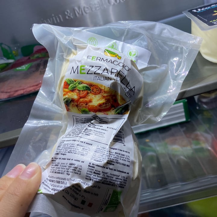 review photo of Fermaggio Mezzarella shared by @npippi2805 on 14 Aug 2022 - review