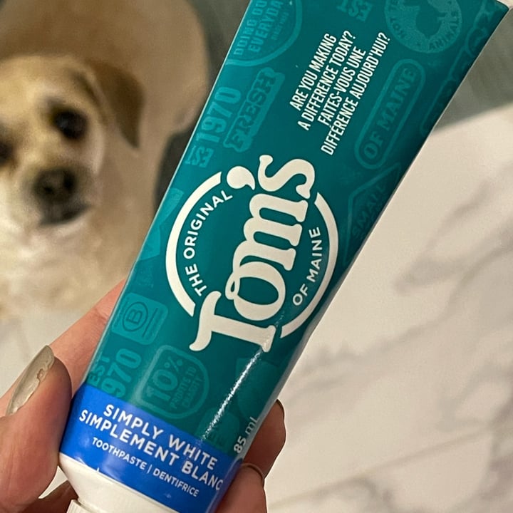 photo of Tom's of Maine Clean & Fresh Flouride Free Toothpaste shared by @brunabruni on  09 May 2022 - review