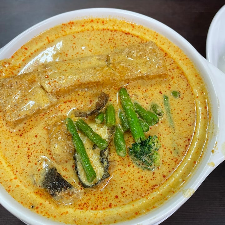 photo of Rice House Vegetarian Curry Fish Head & Rice shared by @mparramon on  03 Jan 2021 - review