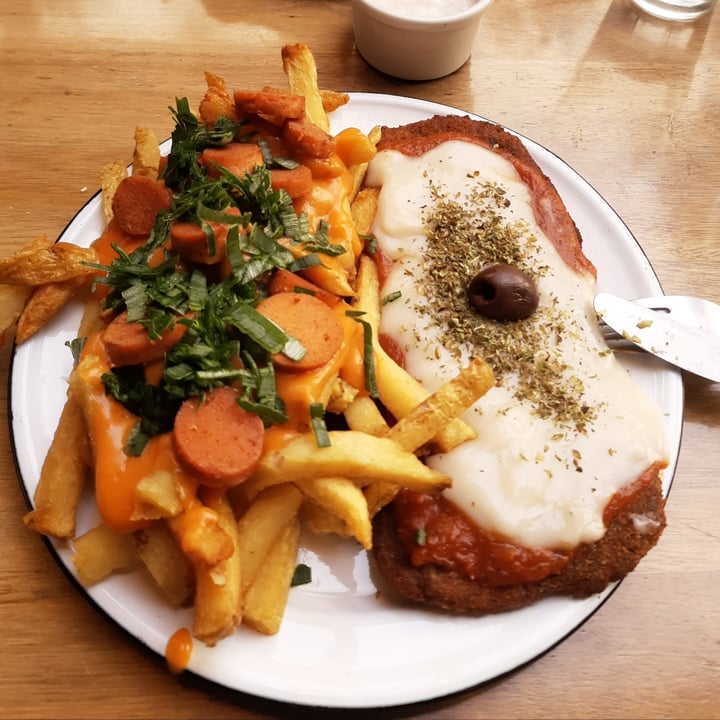 photo of SHIPIBO Bistro Amazonico Milanesa a la napolitana con papas shared by @florbruno0 on  02 Sep 2021 - review