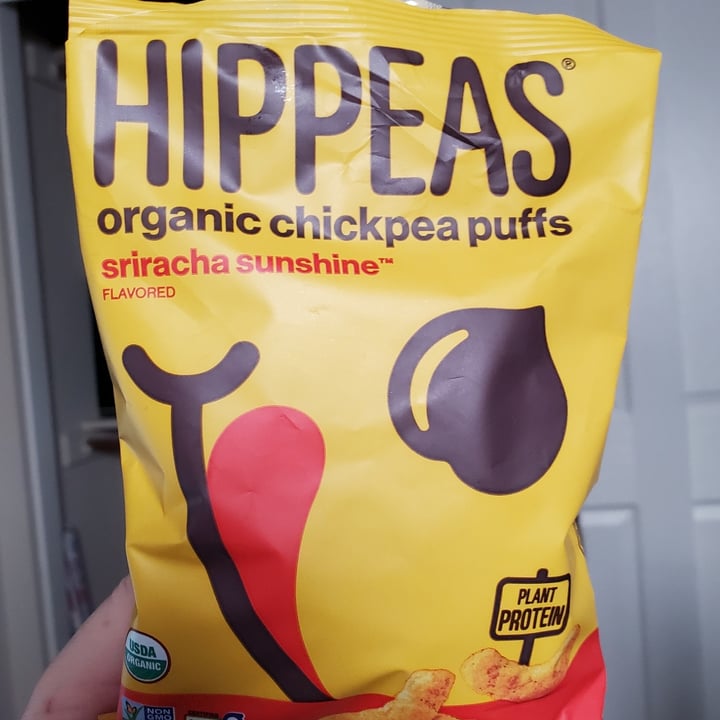 photo of Hippeas Sriracha Sunshine Organic Chickpea Puffs shared by @slickabrina on  22 Jun 2022 - review