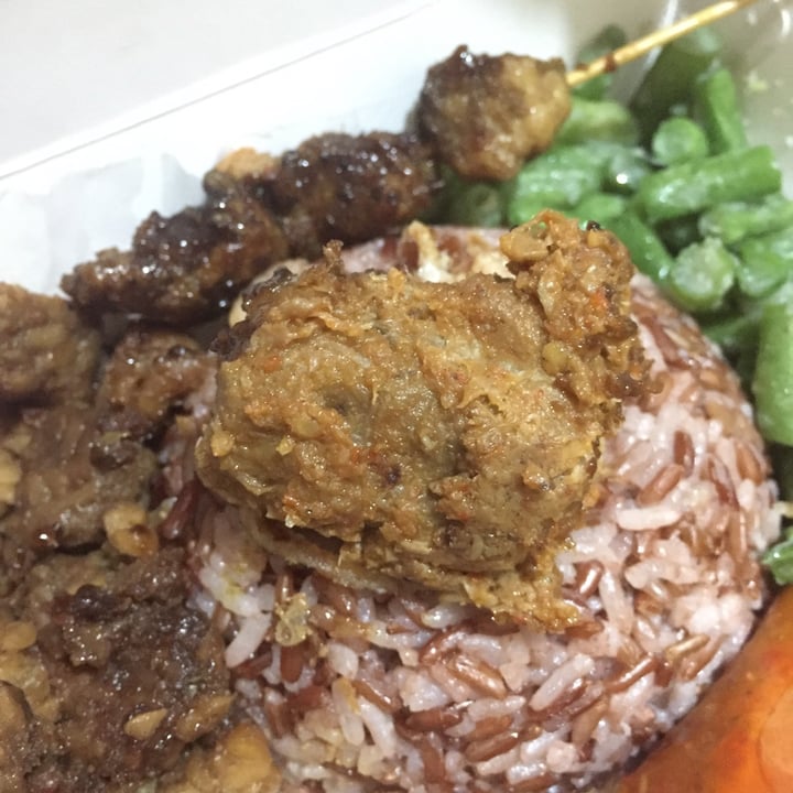 review photo of Vegan Baby Vegan Nasi Campur shared by @erikaeats on 08 Feb 2022 - review