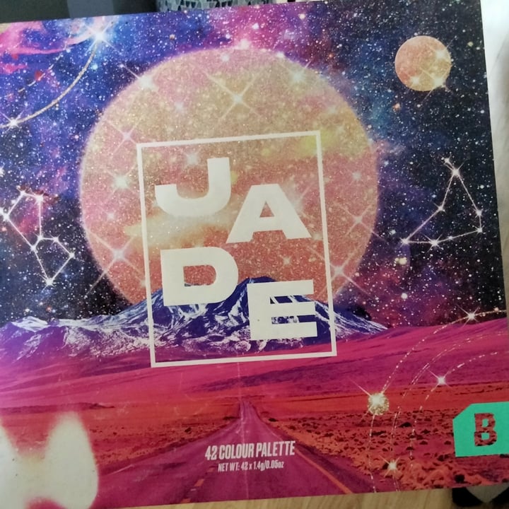 review photo of Beauty Bay JADE THIRLWALL X BEAUTY BAY 42 COLOUR PALETTE shared by @cyckel on 27 Sep 2022 - review