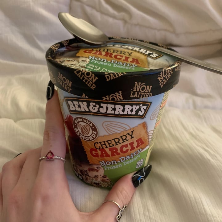 photo of Ben & Jerry's Cherry Garcia Non-Dairy Frozen Dessert shared by @peytonalix on  26 Jun 2021 - review