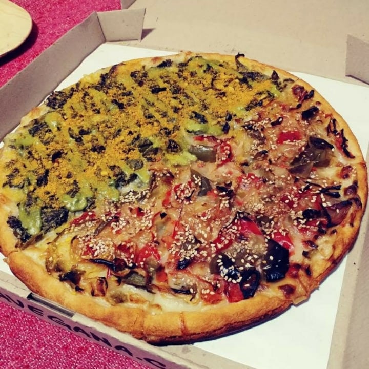 review photo of Pizza Vegana Ramos Mejia Portugal Y Verdolanga shared by @vickylsd on 19 May 2020 - review