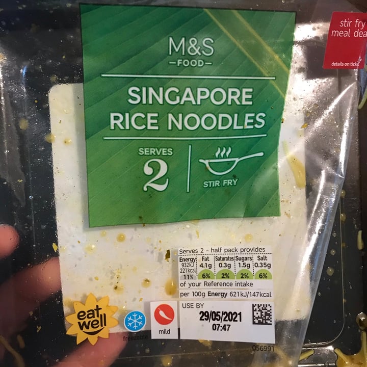 photo of Marks & Spencer Food (M&S) Singapore rice noodles shared by @dory on  26 May 2021 - review