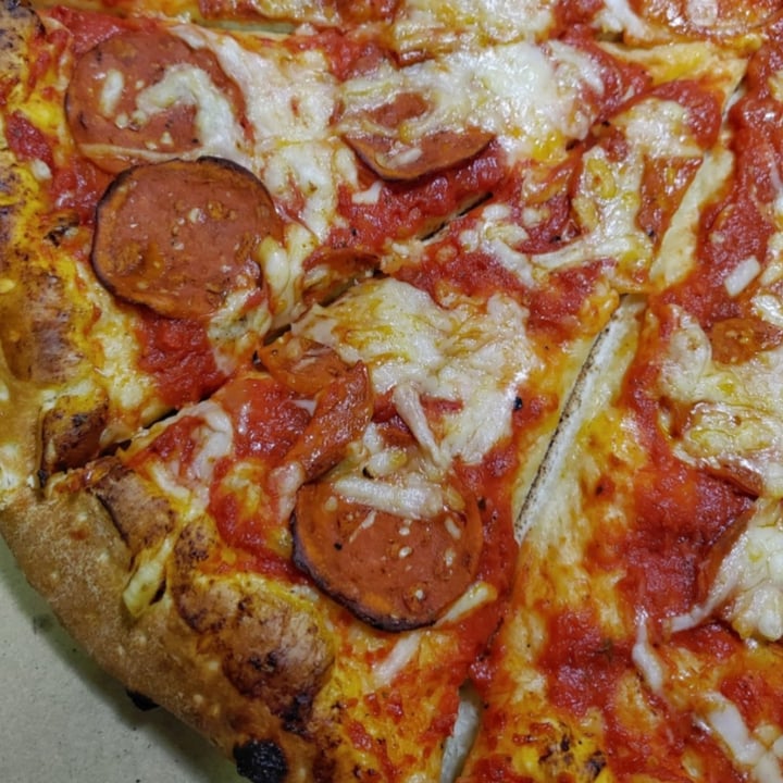 review photo of Rudy's Gourmet Pizza Vegan pepperoni pizza shared by @cmeyers7743 on 28 May 2021 - review