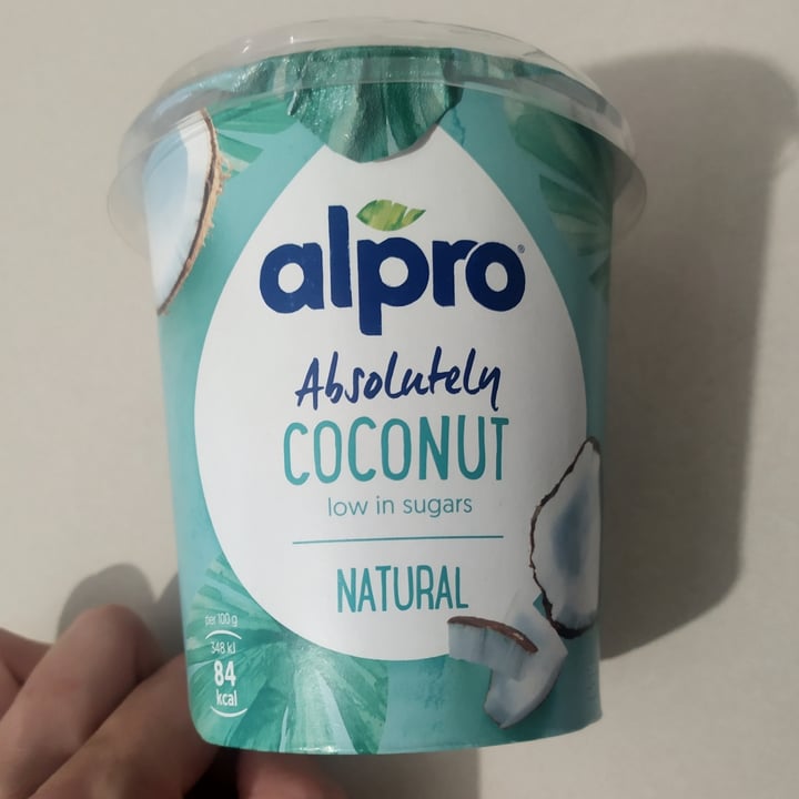 photo of Alpro Absolutely coconut Natural Low Sugar shared by @domineire on  10 Aug 2022 - review