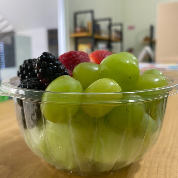 photo of Corazon Verde ♥ Vegano y Vegetariano Fruta De Temporada shared by @isisvleon on  06 Oct 2020 - review