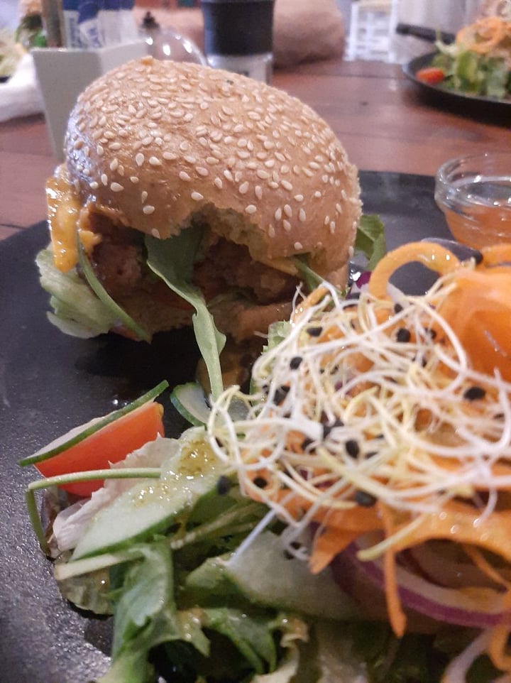 photo of Lime Tree Cafe Beyond Burger shared by @chloekingdom on  24 Mar 2020 - review