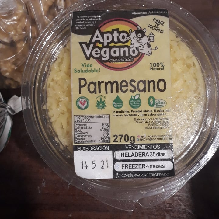 review photo of Apto Vegano Consciente Parmesano shared by @luli97 on 20 May 2021 - review