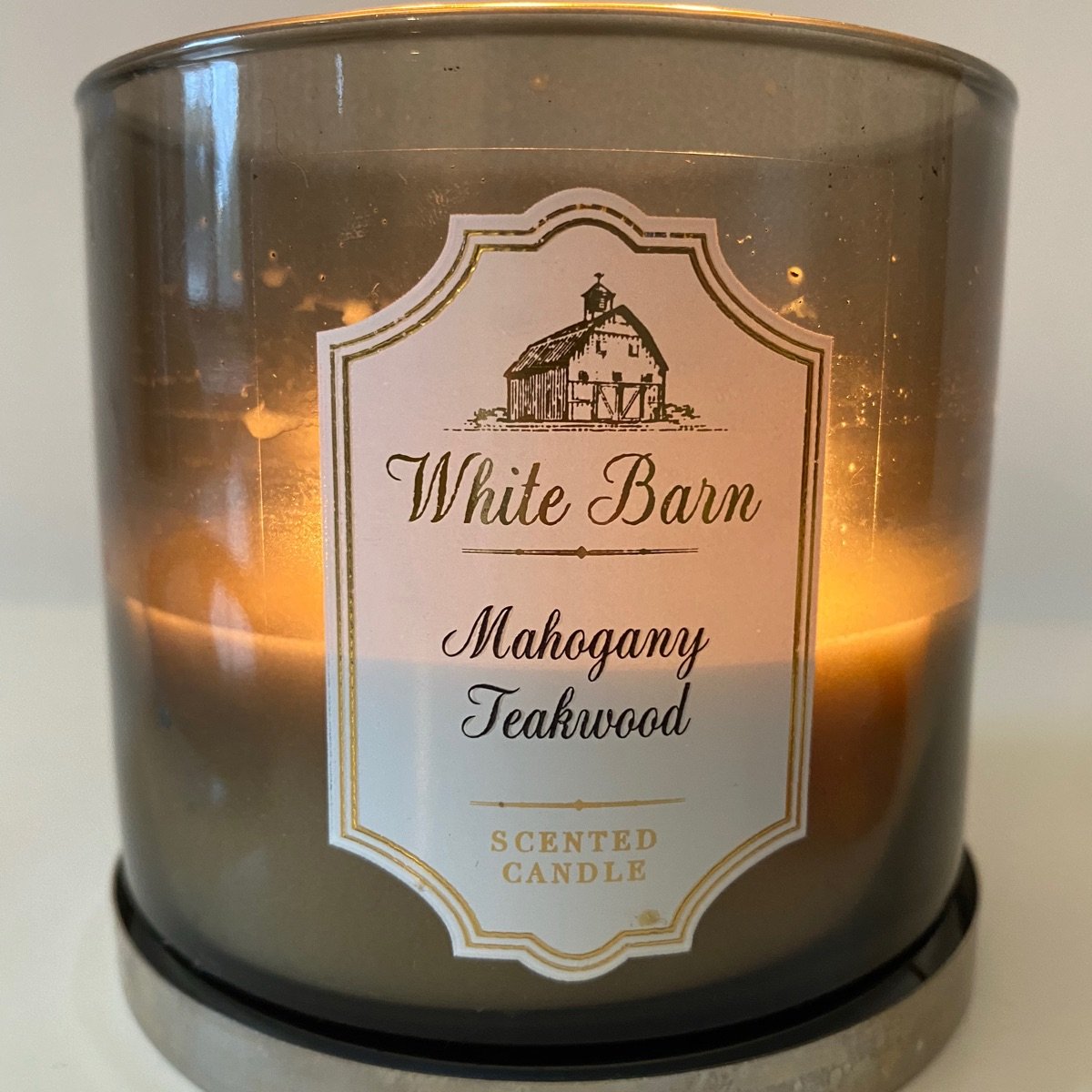 White Barn Mahogany Teakwood Scented Candle Review