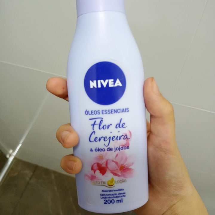 photo of Nivea 3in1 Crema mani anti età shared by @samantaaakk on  30 Jan 2022 - review