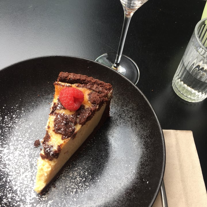 photo of VEVAY Café Restaurant vegan russian “zupfkuchen” shared by @waldfee on  15 Aug 2020 - review