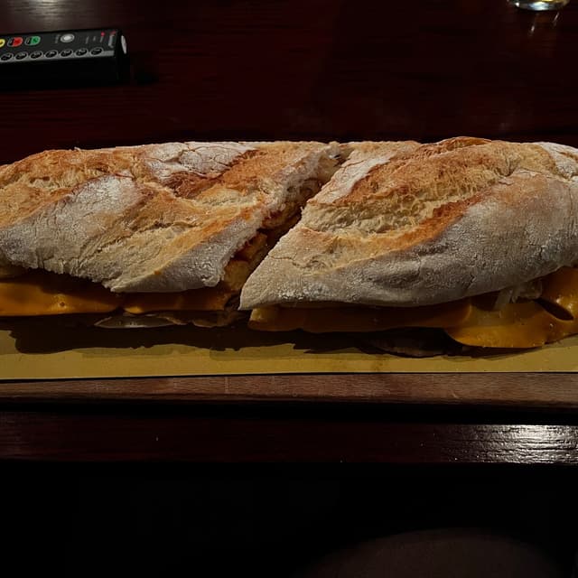 Photo of the dish “Panino 45 Cm Con Seitan Alla Guinness”
