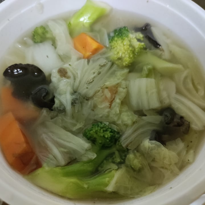 photo of Lotus Pond Vegetarian Restaurant Wonton Vegetable Soup shared by @mikebroadhead on  09 Dec 2021 - review