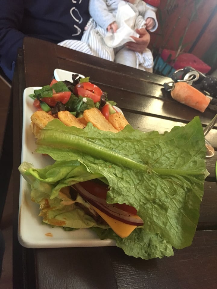 photo of Asher's Corner Cafe @ Ashers Farm Sanctuary To Infinity & Beyond Burger shared by @daniellahirsch on  21 Sep 2019 - review
