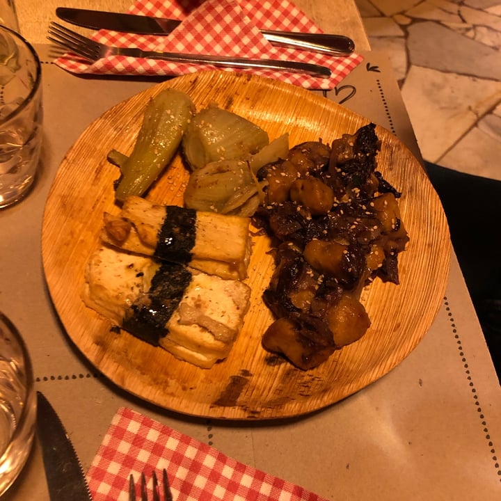 photo of VegAmore Buffet shared by @giuliettaveg on  21 Feb 2022 - review