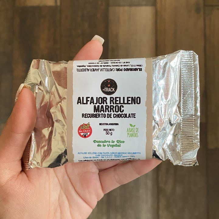 photo of On Track Alfajor Relleno Marroc shared by @luciagiacomo on  02 May 2022 - review