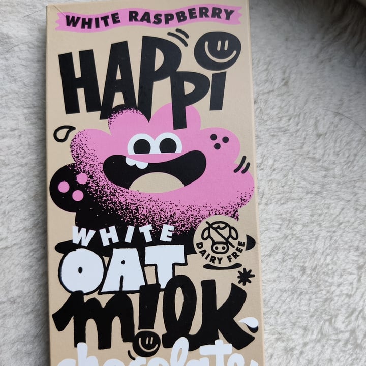 photo of Happi Happi white oat milk raspberry chocolate shared by @enkelvegan on  27 May 2022 - review