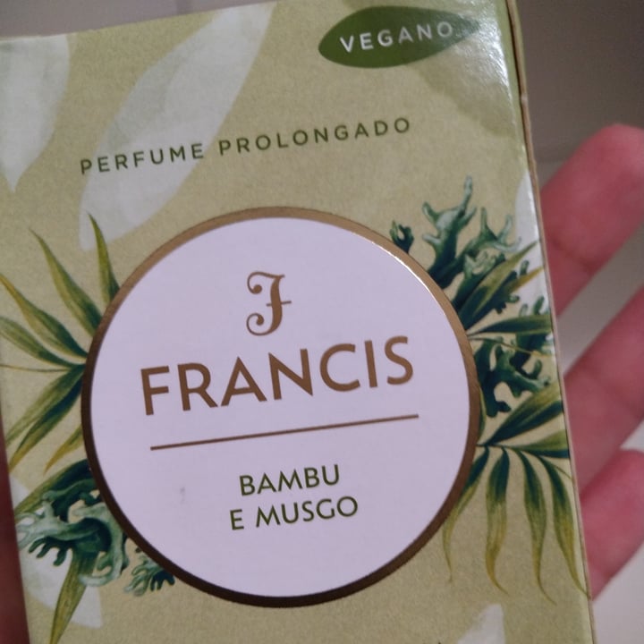review photo of Francis Francis sabonete vegano shared by @sabrinadm on 16 Jun 2022 - review