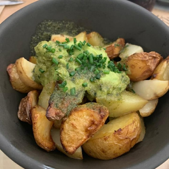 review photo of Rawcoco Green Bar Valencia Patatas con salsa shared by @isaacmiguel on 03 Jun 2020 - review